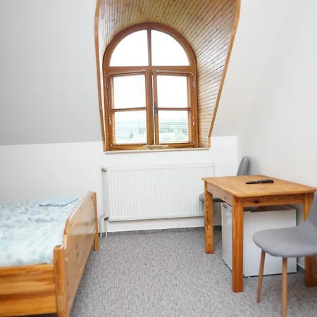 Terasa, Gasthuis Velké Losiny