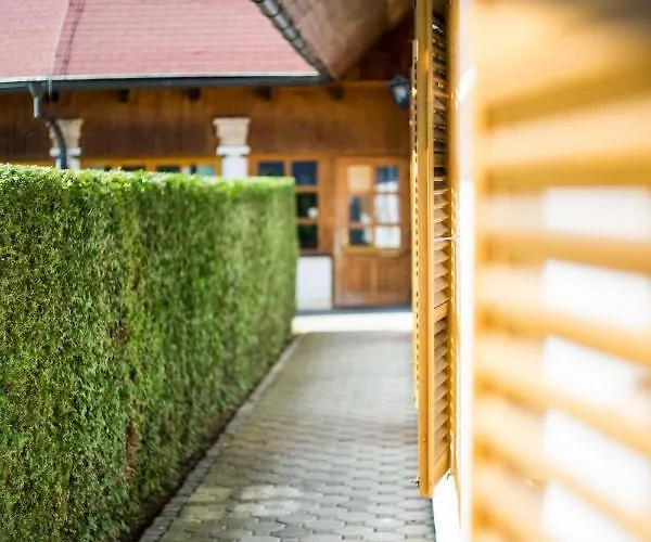 Terasa, Gæstehus 3*